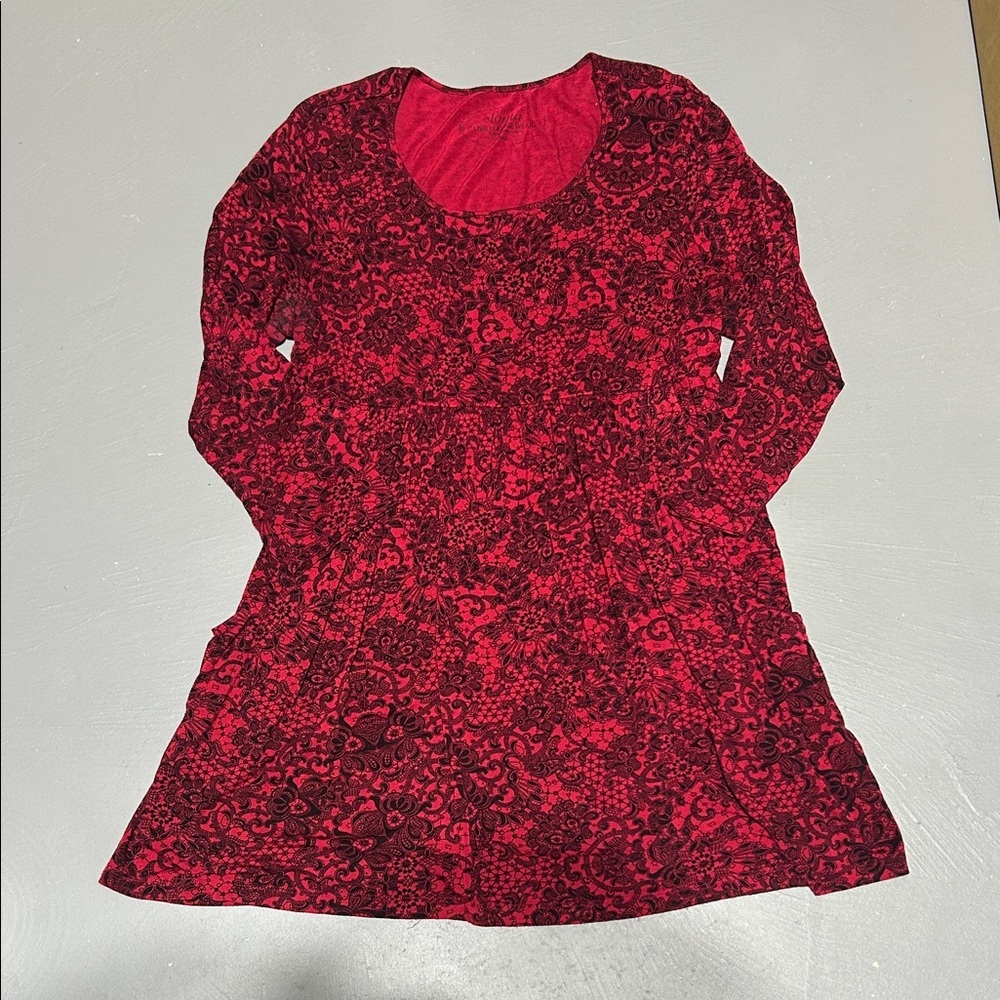 Soma Luxuriously Soft All Over Print Red Long Sleeve Dress Shirt (Women’s Large)